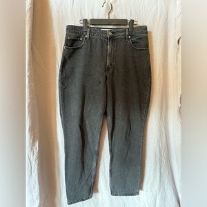 Abercrombie & Fitch Curve Love High Rise Mom Jean Size 12/31 NWOT